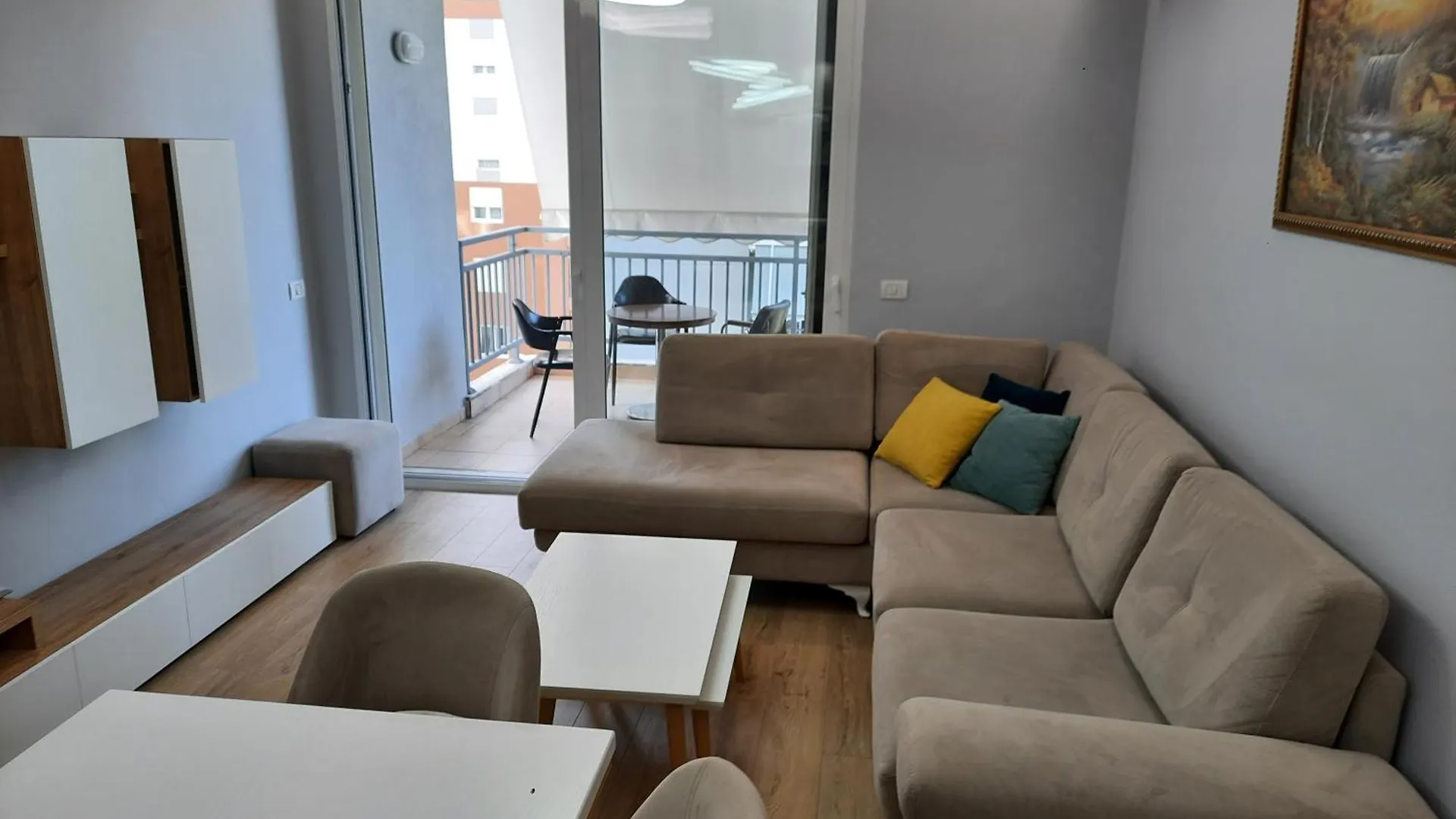 Marco'S Spacious Apartment Tirana